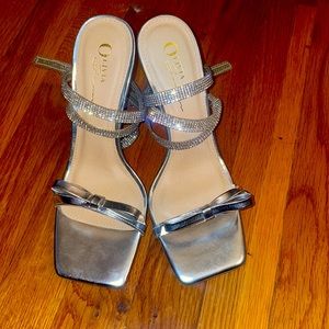 Silver Square Toe Bow-Tie Prom Heels With Rhinestone Strap